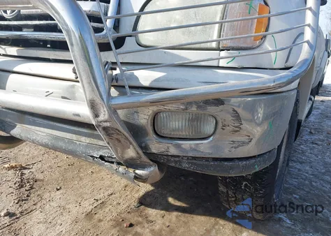 2002 Toyota Tundra Ltd V8 z USA, uszkodzony, nr VIN 5TBBT48142S291132